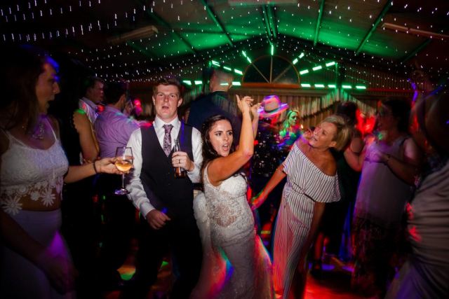 Samuel White Photography-Terrara Park-Wedding-TJ Productions