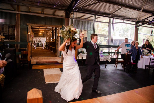 Samuel White Photography-Terrara Park-Wedding-TJ Productions